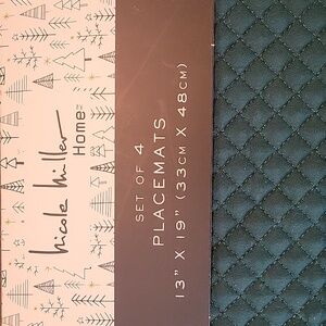 NICOLE MILLER HOME (4) PLACEMATS  13" X 19"  GREEN